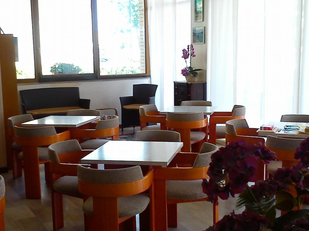 Hotel Darsena Cesenatico Eksteriør bilde